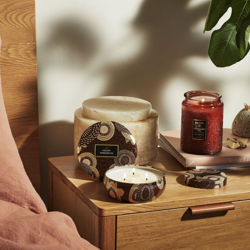 Voluspa Forbidden Fig 3-Wick Tin Candle 40timer
